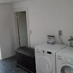 140m2 In *