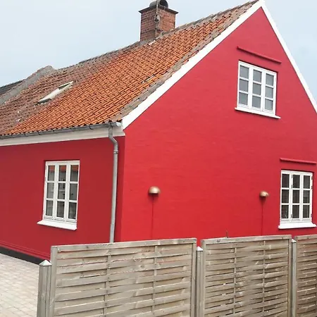 140m2 In *